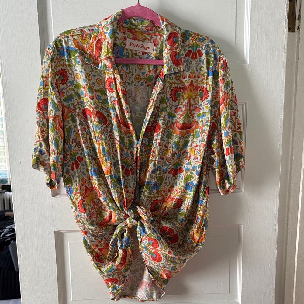 Perte d’ego Colorful Floral Button-Up Shirt